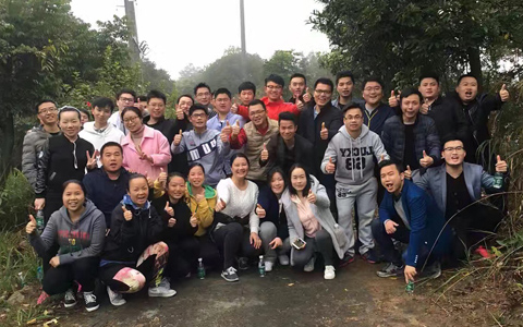 XCSport下载
团体首期“狼性团队集训营”吹起调集号
